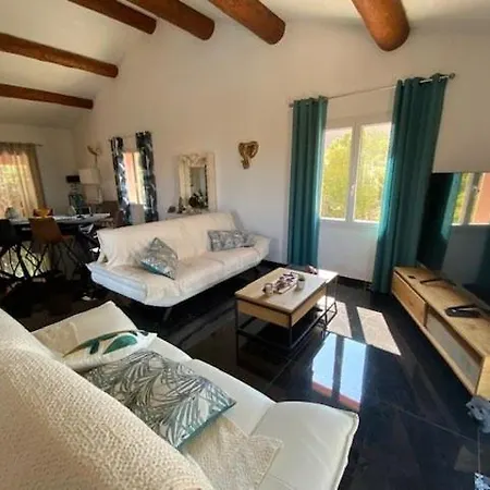 Villa De La Presqu'Ile D'Or Йер