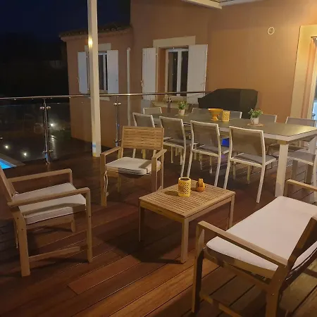 Villa De La Presqu'Ile D'Or Йер