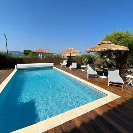 Villa De La Presqu'Ile D'Or * Йер